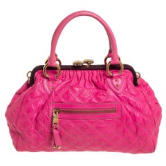 Marc Jacobs Neonrosa gesteppte Ledertasche mit Rand