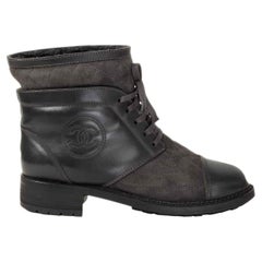 CHANEL Bottes grises cloutées en daim et cuir SHEARLING ANKLE 38