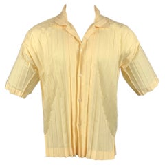 ISSEY MIYAKE HOMME PLISSE Size M Yellow Wrinkled Button Up Short Sleeve Shirt