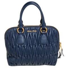 Miu Miu Blau Matelassé Leder Top Zip Satchel