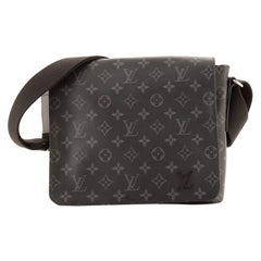 Louis Vuitton Monogram District Pm - For Sale on 1stDibs