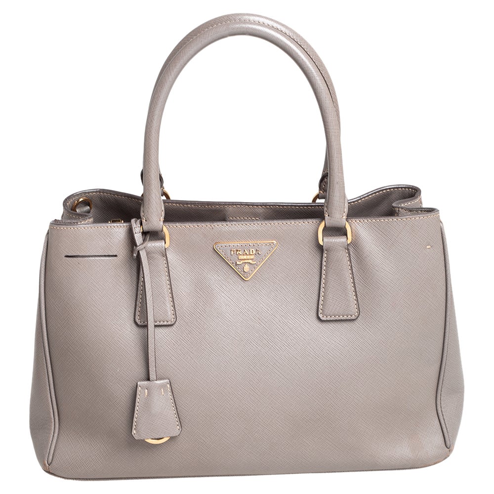 prada saffiano medium tote