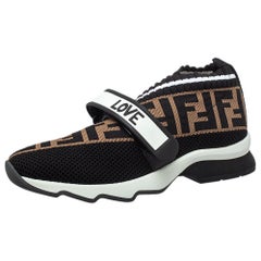 Fendi Rockoko Turnschuhe aus braunem/Schwarzem Strickstoff und Gummiriemen Größe 35