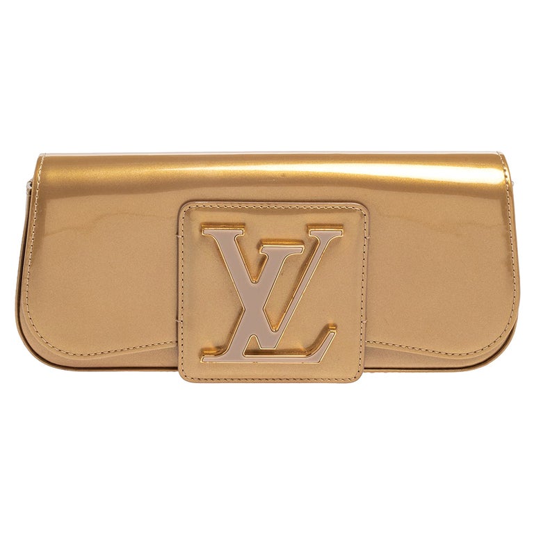 Louis Vuitton Beige Poudre Vernis Sobe Clutch at 1stDibs
