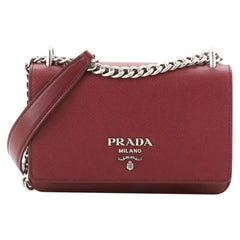 Prada Kette Klappe Crossbody Tasche Saffiano und Soft Calf Small