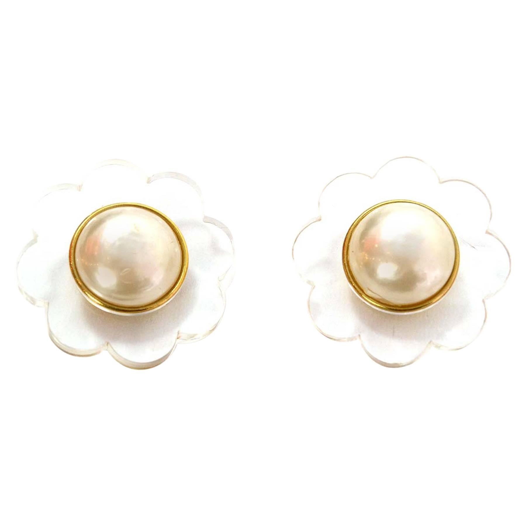 Chanel Vintage '88 Clear Resin & Pearl Flower XL Clip On Earrings