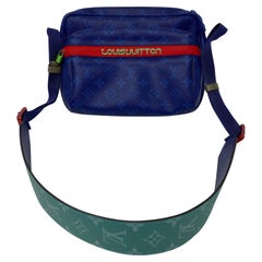 Louis Vuitton Blue Taigarama Monogramm Outdoor-Tasche
