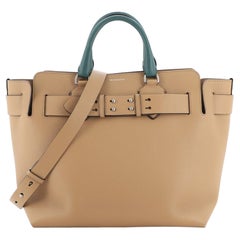 Burberry Belt Tote en cuir moyen