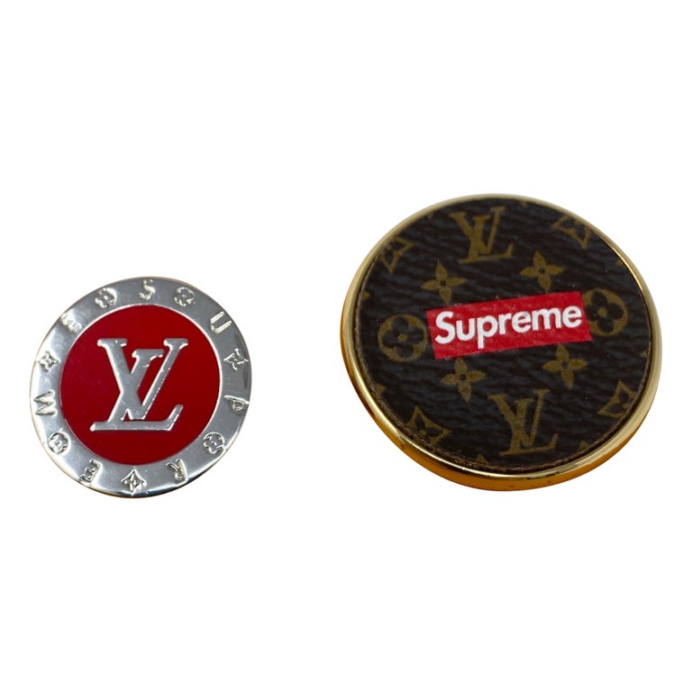 Louis Vuitton Supreme Pin Set at 1stDibs  pin louis vuitton, louis vuitton  pin badge, louis vuitton brooch pin