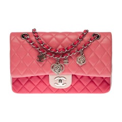 Rosa gesteppte Chanel Limited Tricolor Valentine Crystal Hearts Classic Flap Bag