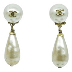 WOMENS DESIGNER Chanel Vintage Pearl Drop Earrings