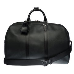 Louis Vuitton Kendall 50 Travel bag in Black Taïga leather and silver hardware