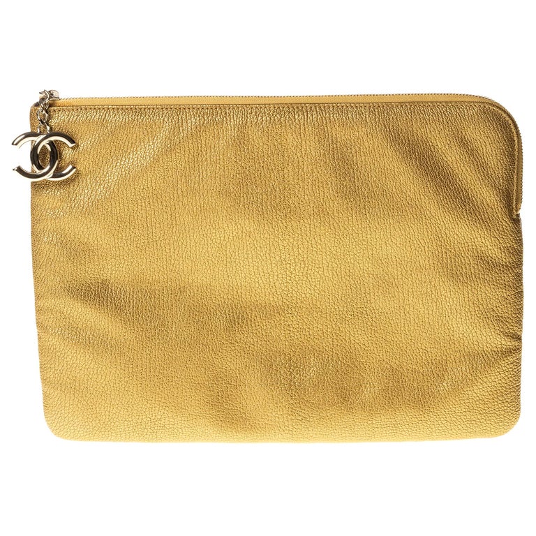 Chanel Gold Caviar Leather Medium O Case Clutch (Circa 2008) For Sale at  1stDibs