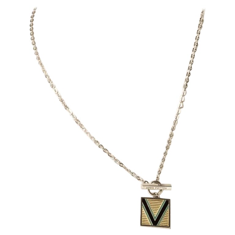 Louis Vuitton Pandantif Sterling Silver Necklace at 1stDibs  lv necklace  men, louis vuitton necklace men, louis vuitton silver necklace