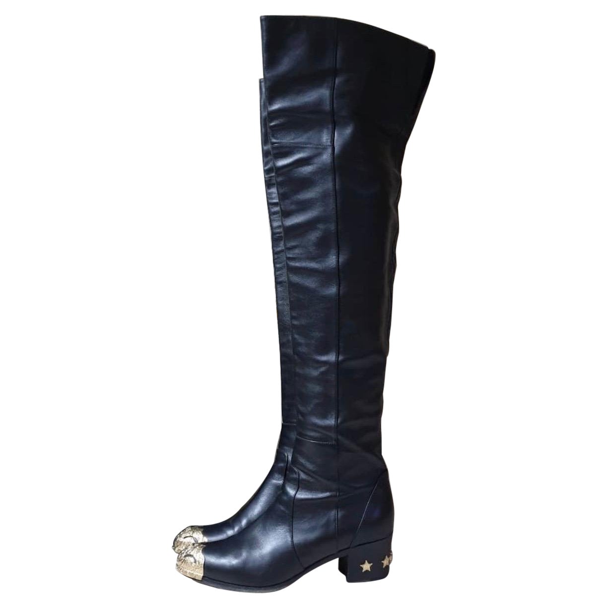 CHANEL Pre-Owned 2010 CC Quilted Knee-High Boots - Black for Women