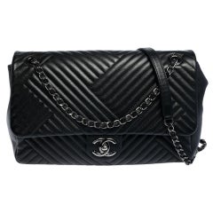 Chanel Black Chevron Quilted Leather Large CC Crossing Flap Bag