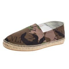 Valentino Camouflage Canvas VLTN Grid Espadrille Flat Sandals Size 44.5