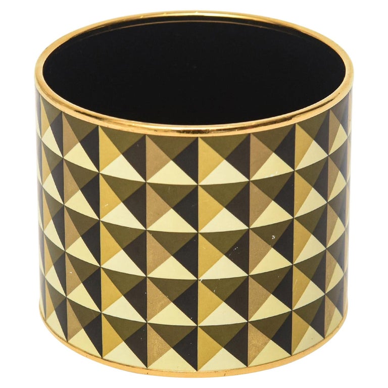 Hermes Wide Cuff Geometric Sculptural Black, Yellow, Gold Enameled Bracelet For Sale