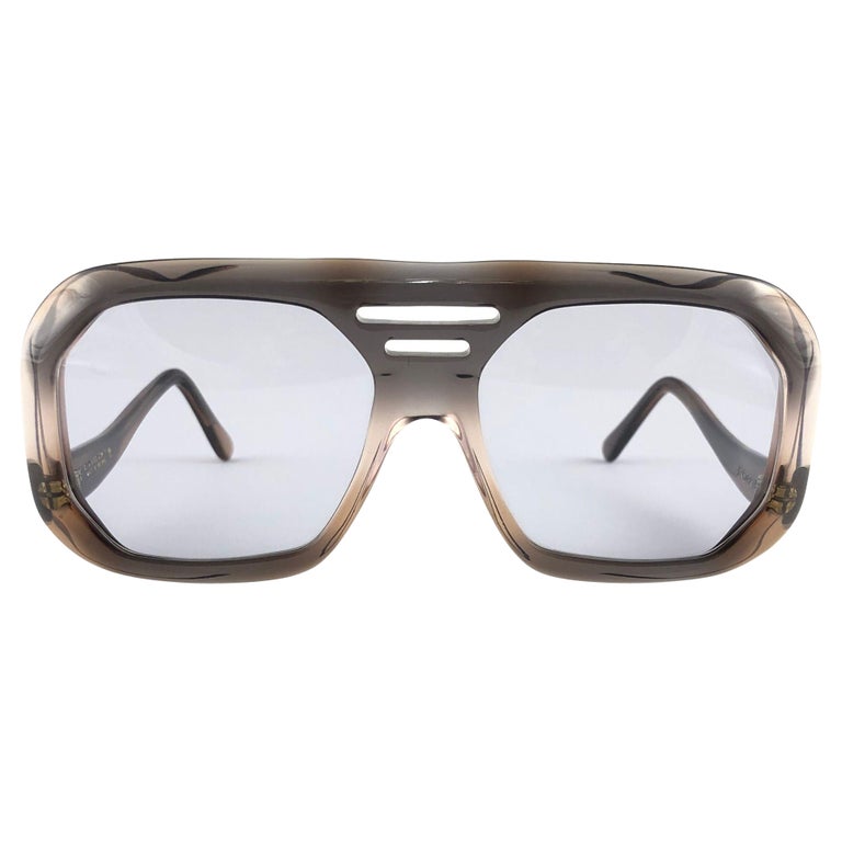 Vintage Oliver Goldsmith " EXETER " Oversized Tortoise England