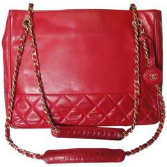 Retro CHANEL red calfskin classic shoulder tote bag with gold tone chains