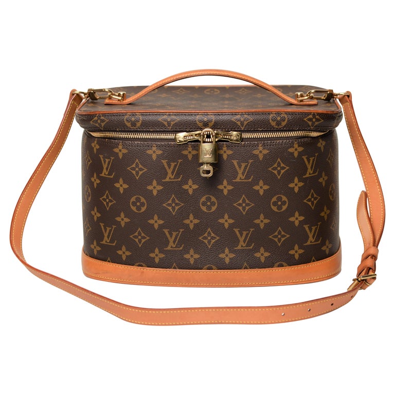 Sold at Auction: Louis Vuitton, a vintage 'Beauty Case' made of leather and  fabric. (L:22 x W:36 x H:28 cm)