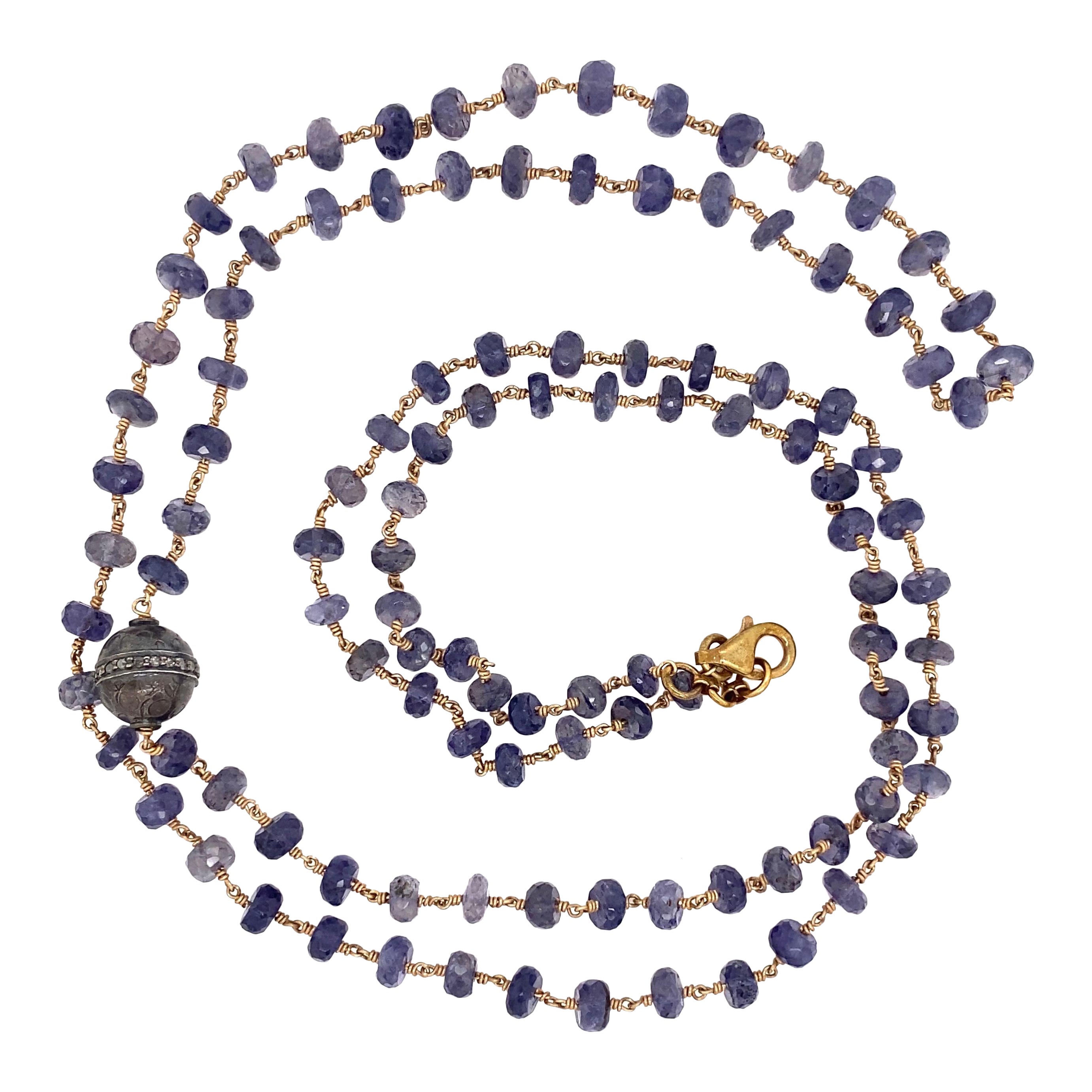Chaîne collier en argent sterling avec perles d'iolite et diamants   en vente