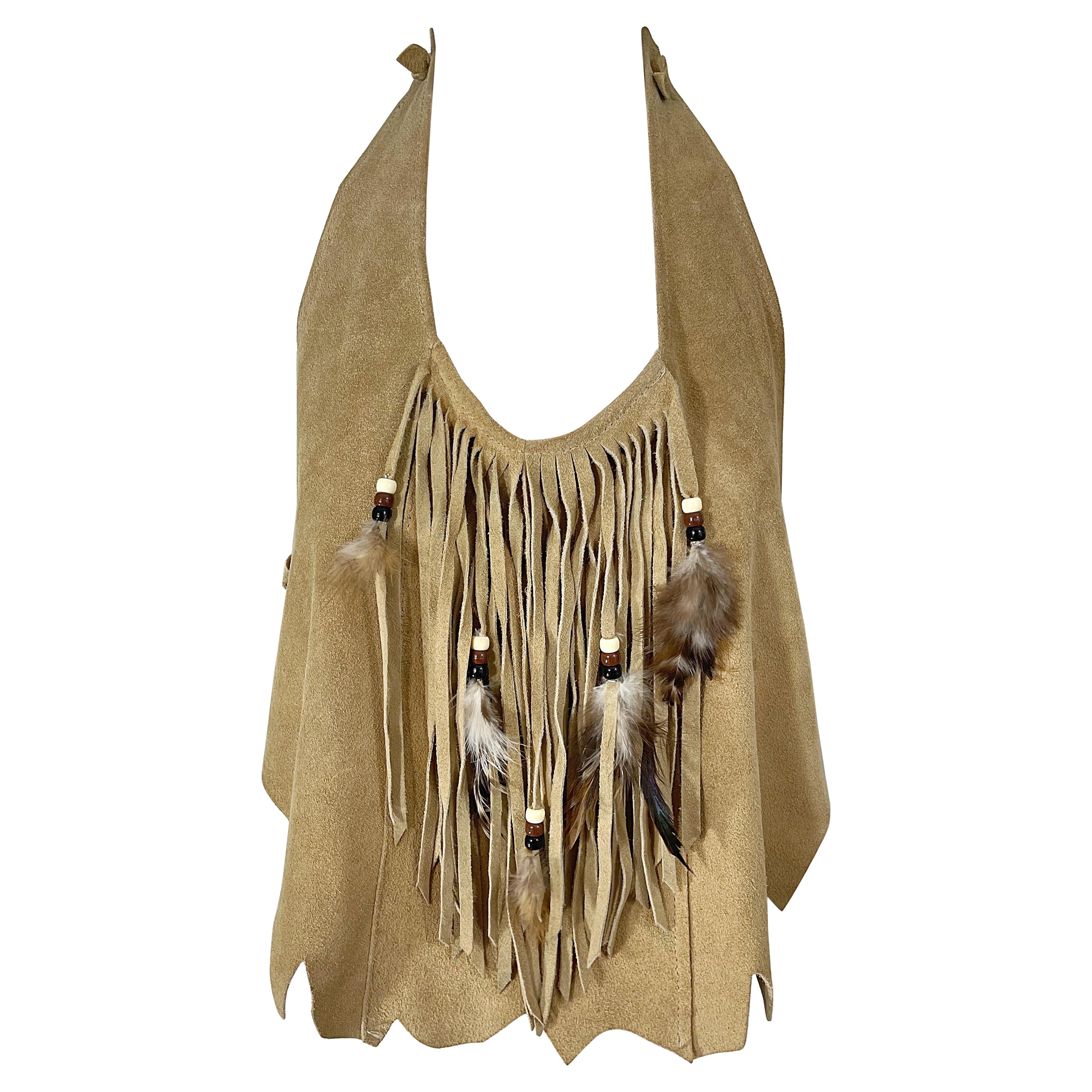 1970er Wildleder Fransen Feder Tan Brown Boho Vintage 70s Halter Crop Top im Angebot