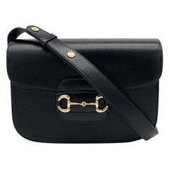 NWOT Gucci Schwarze Horsebit-Tasche aus Leder, 1955