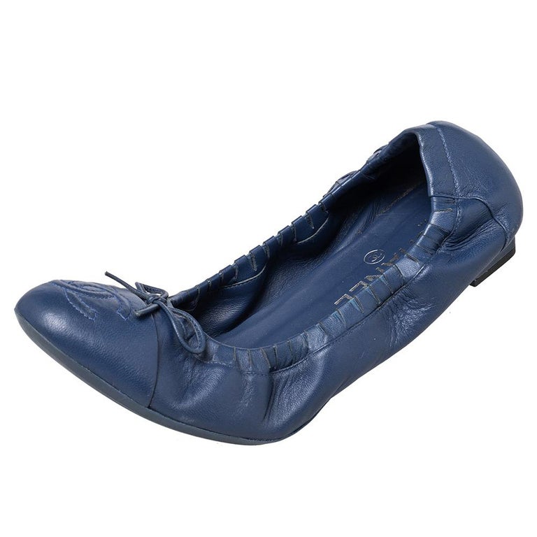 Chanel Blue Leather CC Bow Scrunch Ballet Flats Size 39 at 1stDibs