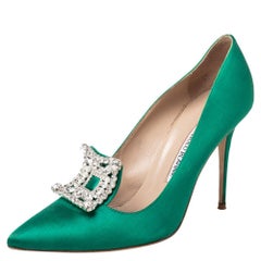 Manolo Blahnik Green Satin Borlak Crystal Embellished Pointed Toe Pumps Size 40