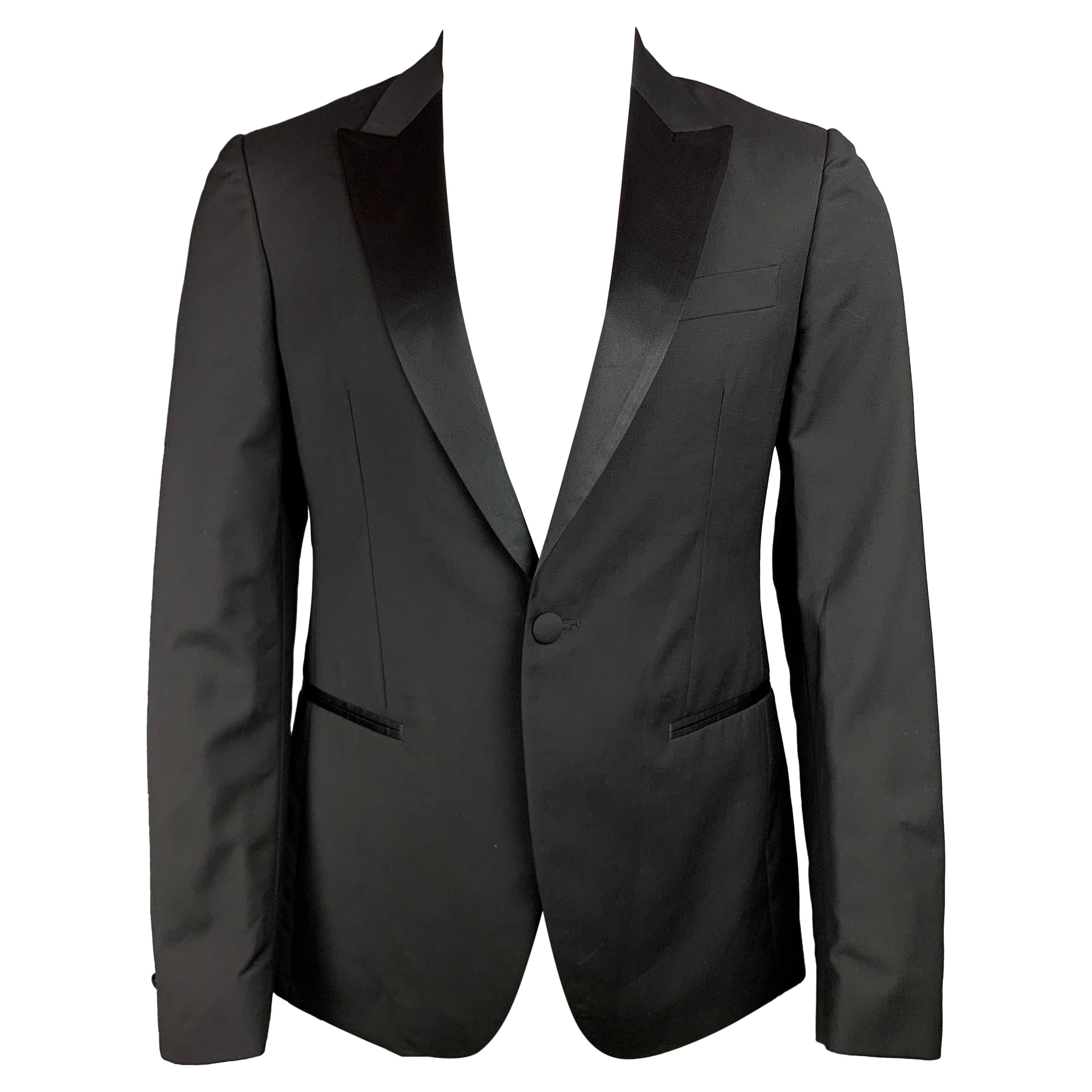 JOHN VARVATOS Size 38 Regular Black Wool / Mohair Peak Lapel Sport Coat