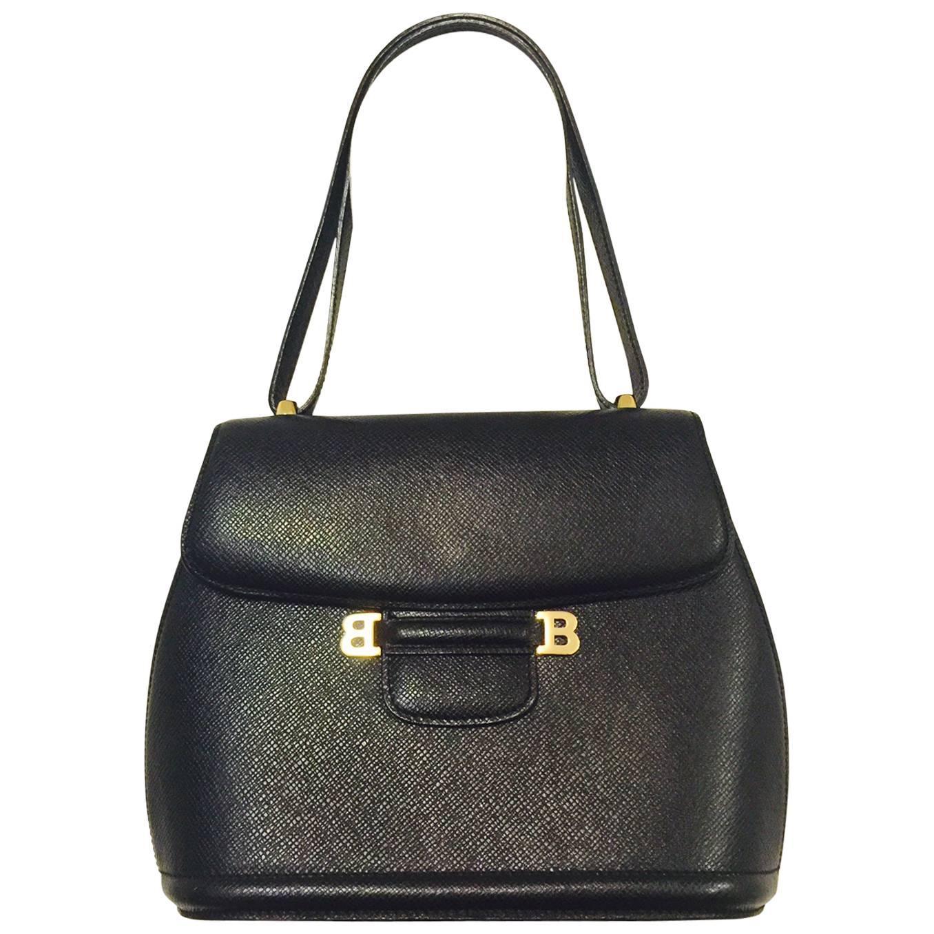 structured leather shoulder bag