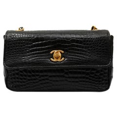 Chanel Chanel Schwarze Mini Classic Krokodil-Klappentasche