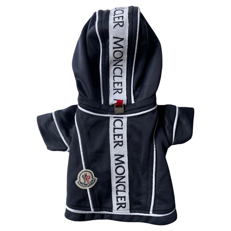 Moncler Navy Embroidered Logo Dog Sweater Hoodie sz 0 For Sale at 1stDibs