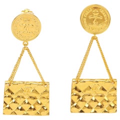 Chanel Gold gesteppte Klappe Tasche Clip-Ohrringe