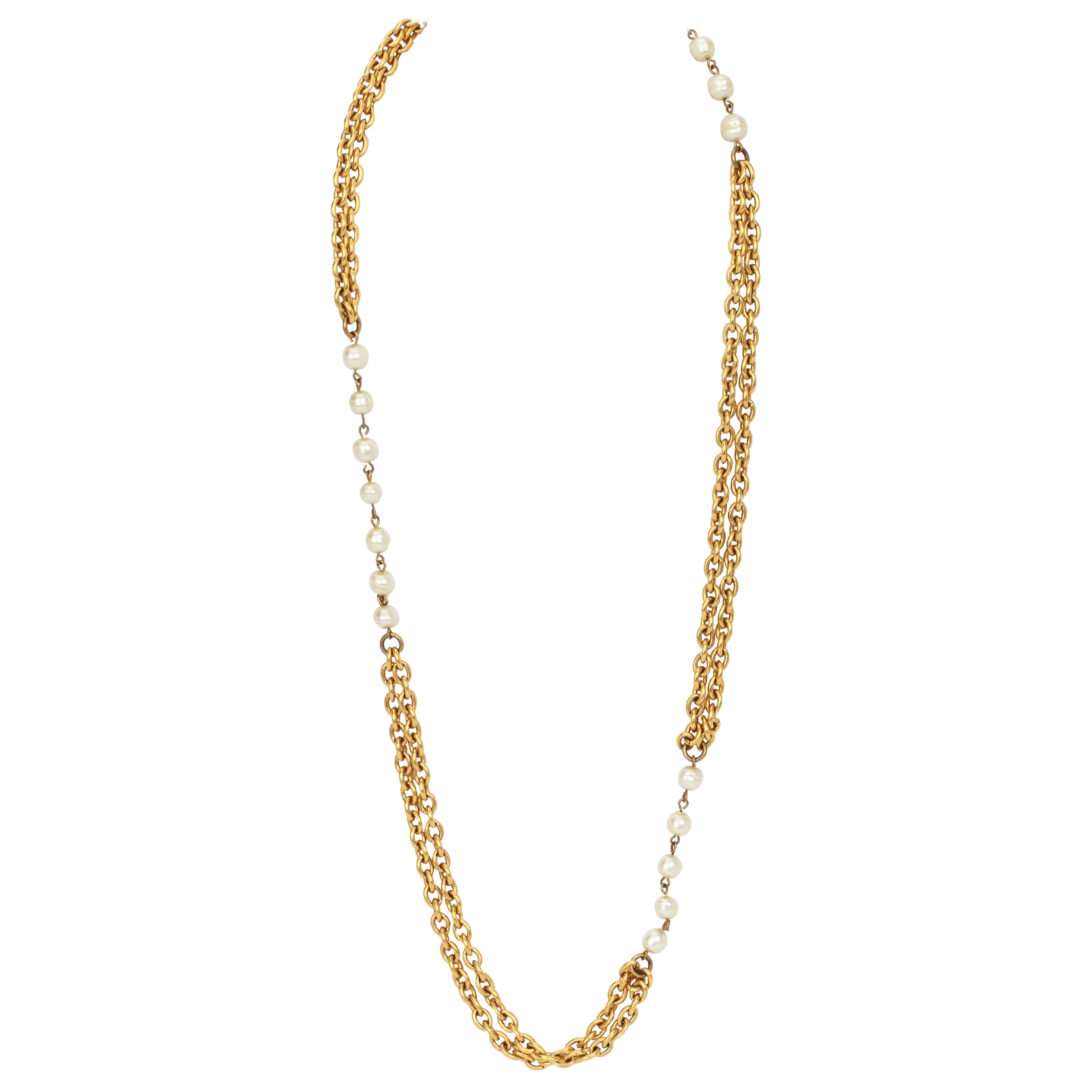 Vintage 1990's Chanel Sautoir Gold Pearl Chain Necklace For Sale