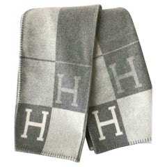 Hermes Decke Avalon III Throw Ecru Gris Clair Grau Wolle Kaschmir