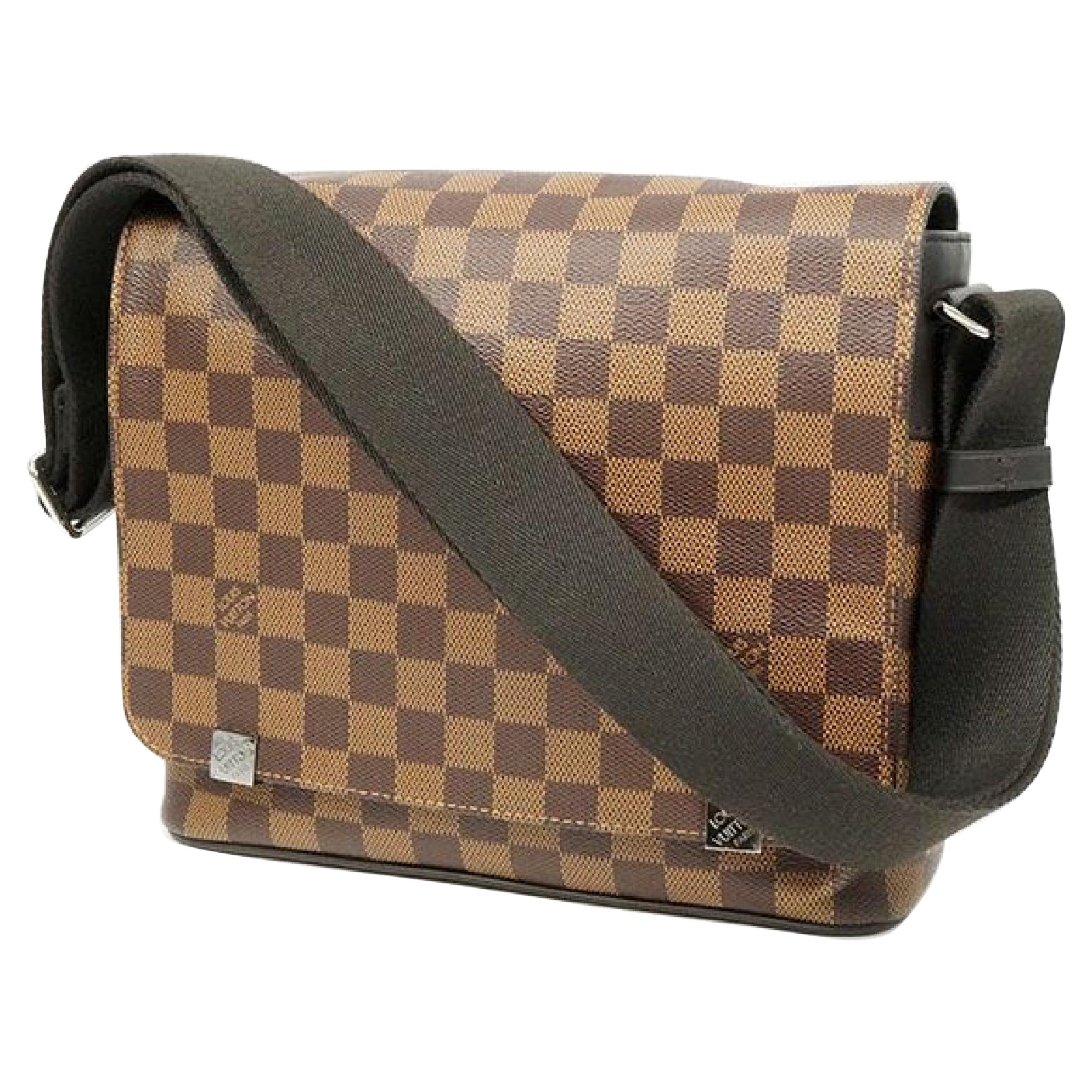 LOUIS VUITTON District PM Damier Ebene Canvas Messenger Bag Brown