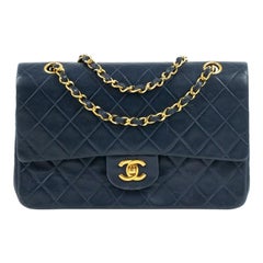 Chanel, Vintage Timeless in navy blue