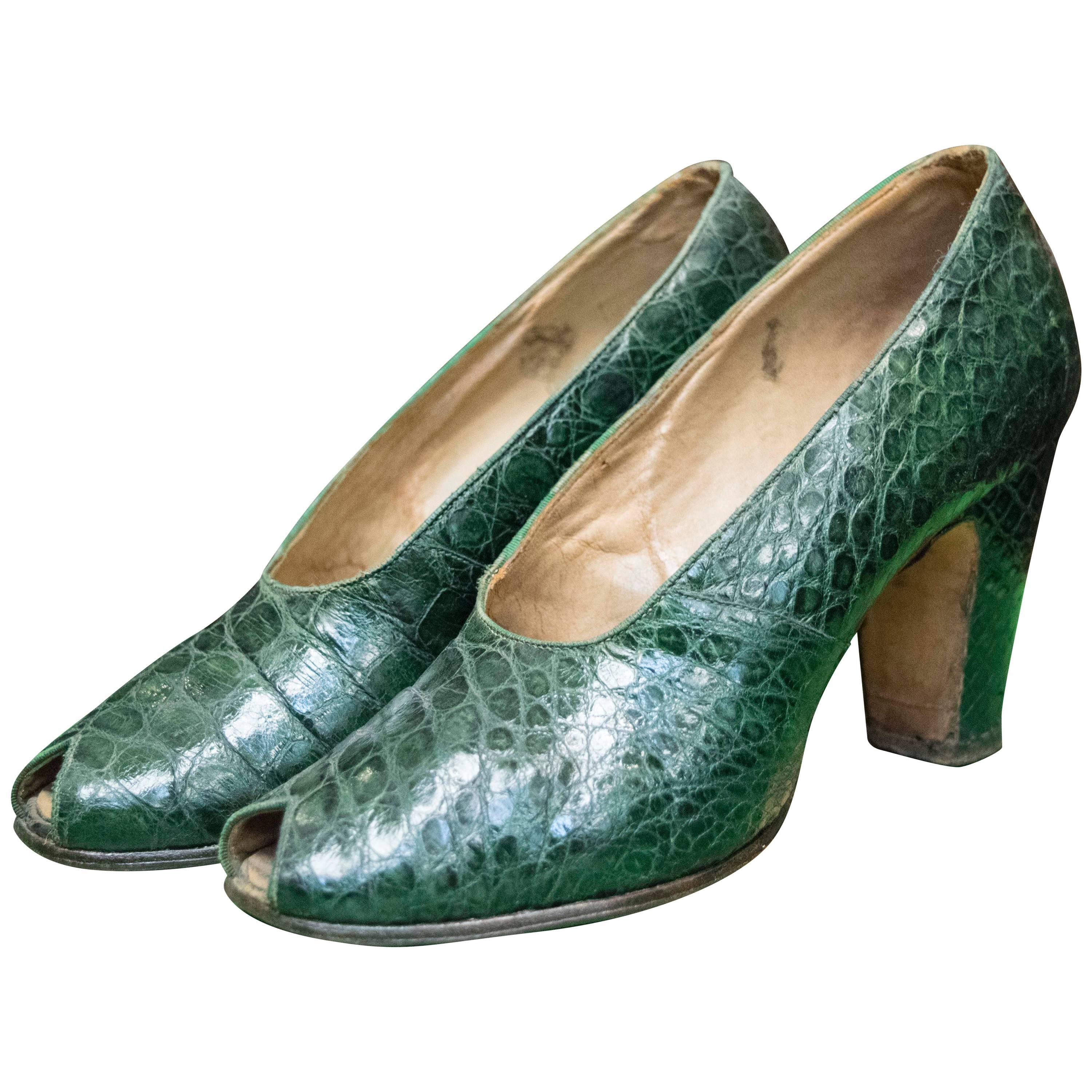 1930s Green Alligator High Heels 