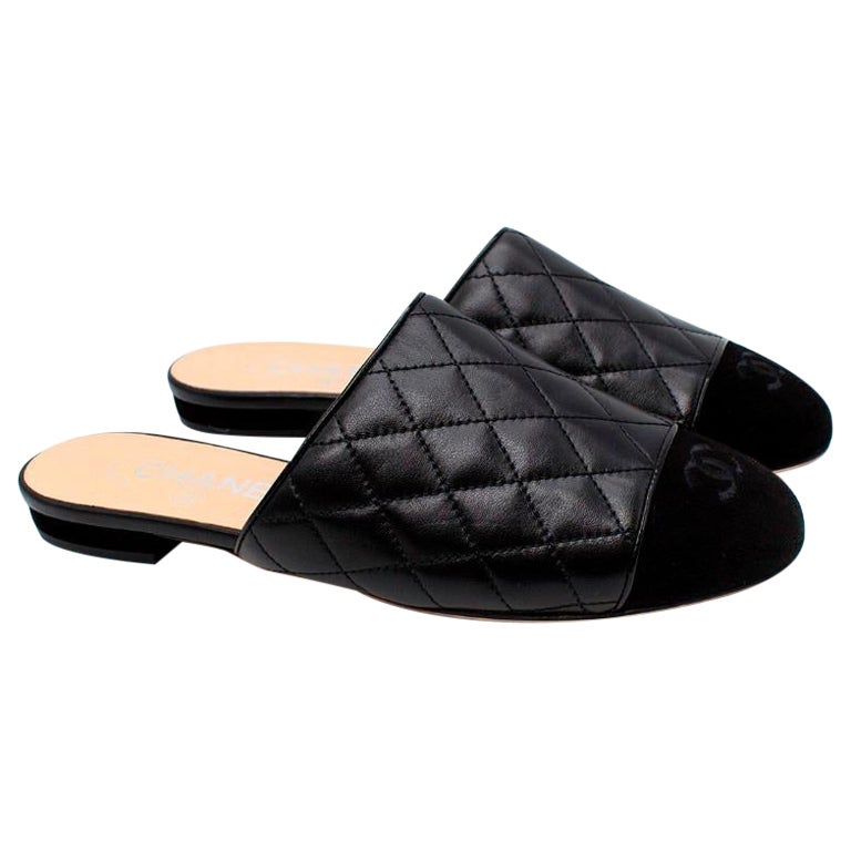 Chanel Black Quilted Leather Suede CC Logo Embroidered Toe-Cap Mules For Sale