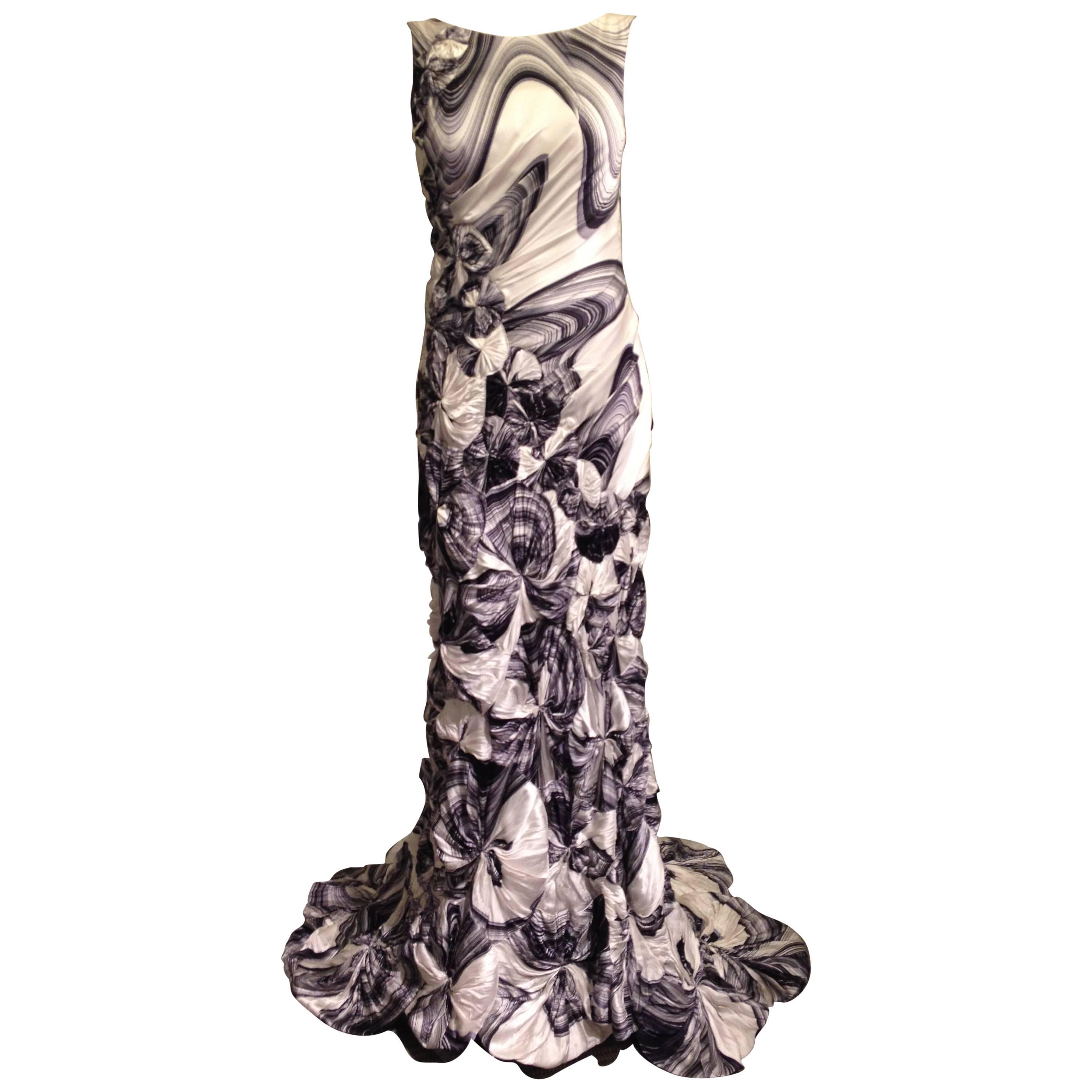 Carlos Miele White and Navy Swirled Gown For Sale