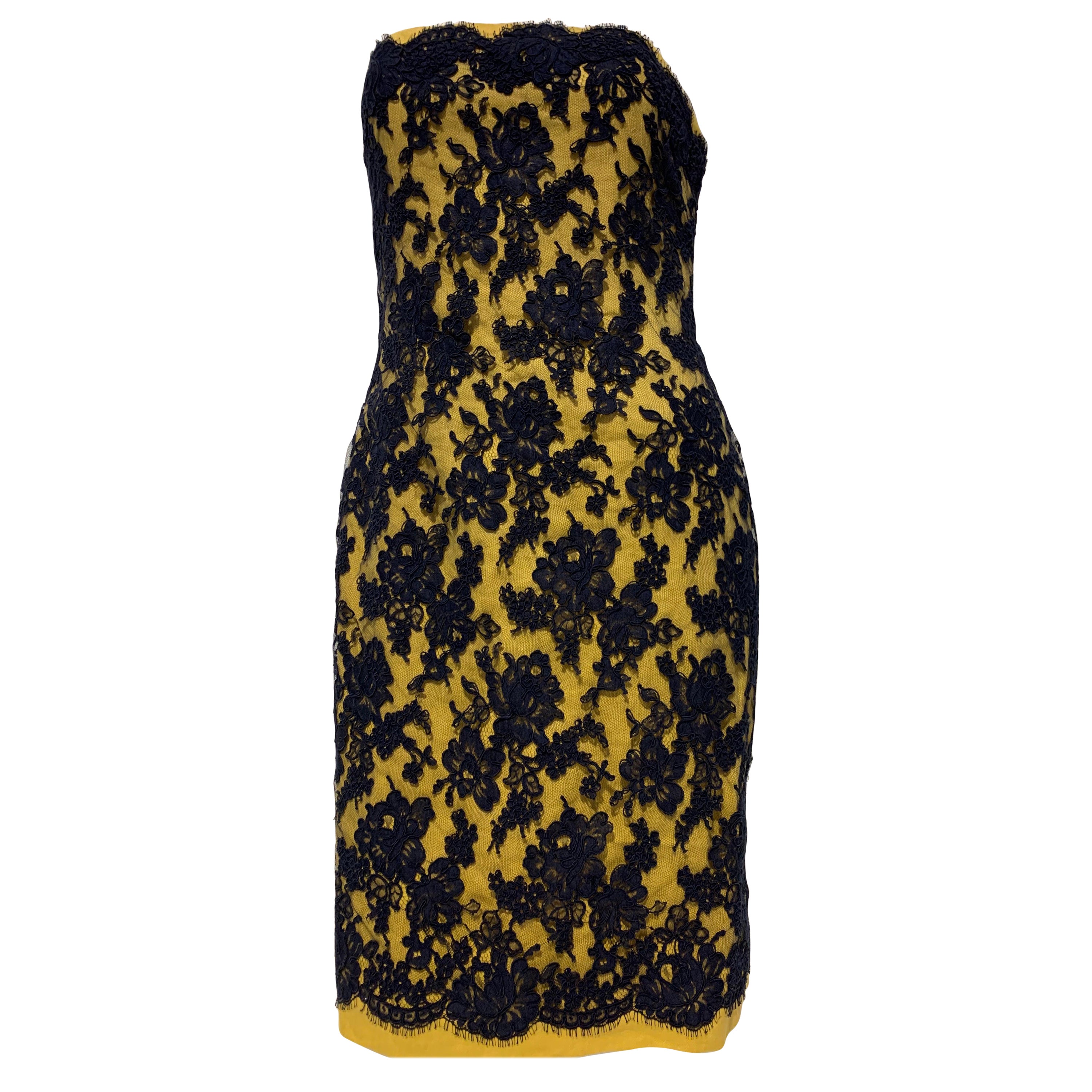 1990 Bill Blass Butter Yellow Cotton Twill & Navy Blue French Lace Mini Dress For Sale