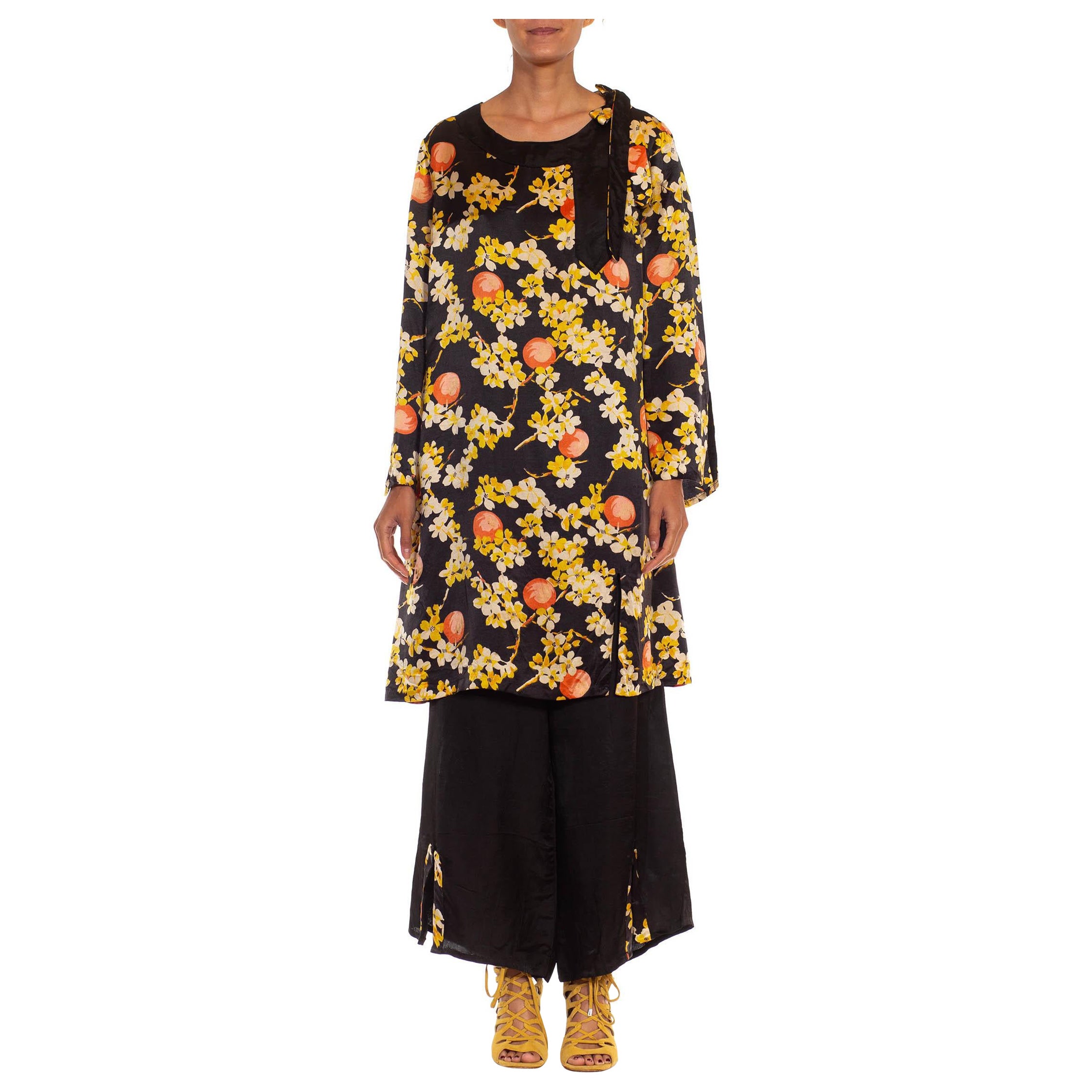 1920S Black & Yellow Floral Silk/Rayon Lounge Pajamas For Sale