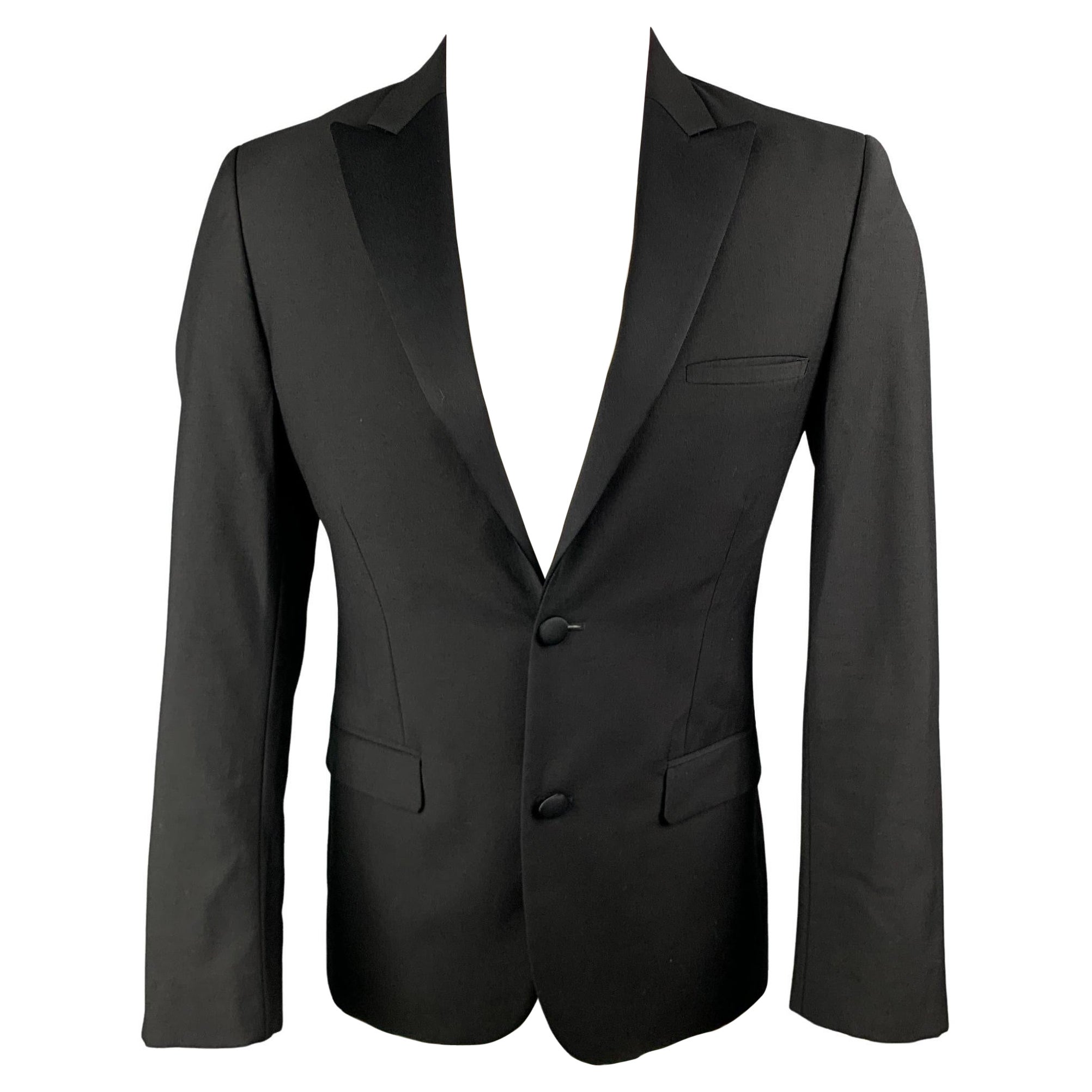 CALVIN KLEIN COLLECTION Size 36 Black Wool Peak Lapel Tuxedo Sport Coat For  Sale at 1stDibs | black on black suit no tie