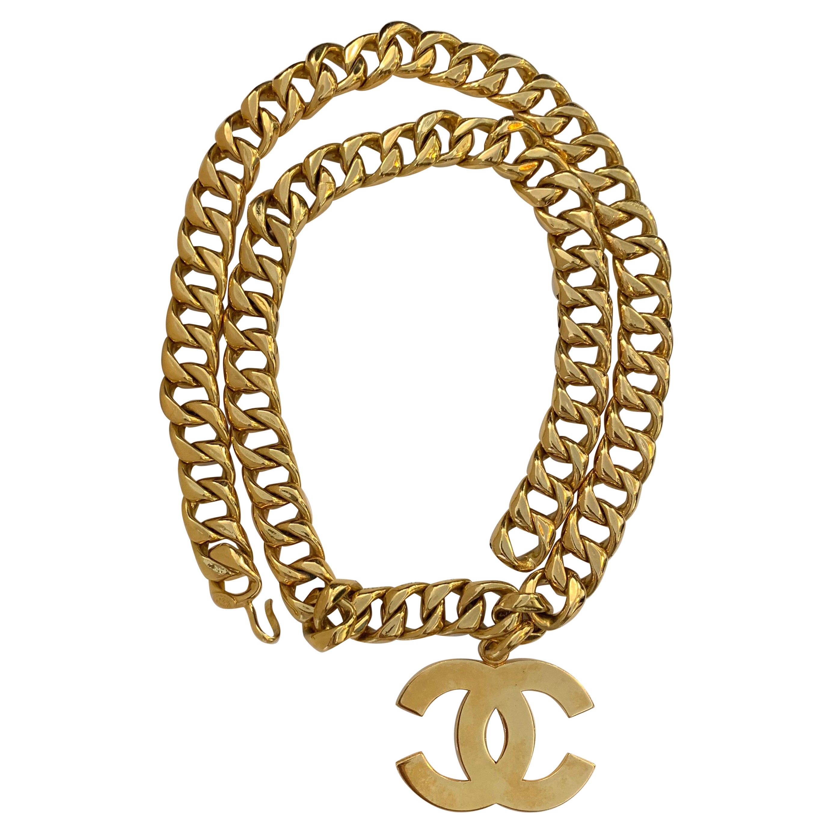CHANEL CC Gold Metal Turnlock Double Chain Link Necklace For Sale at  1stDibs