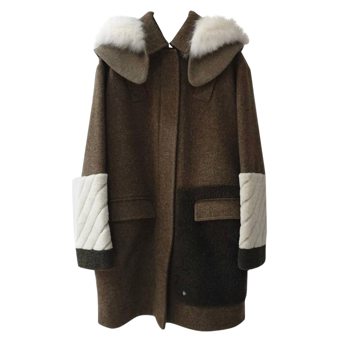 Fendi Wool Coat With Fox Fur 