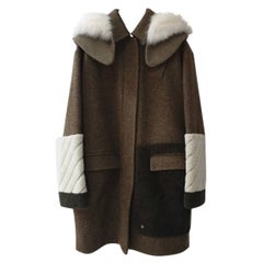 Manteau en laine Fendi avec fourrure de renard