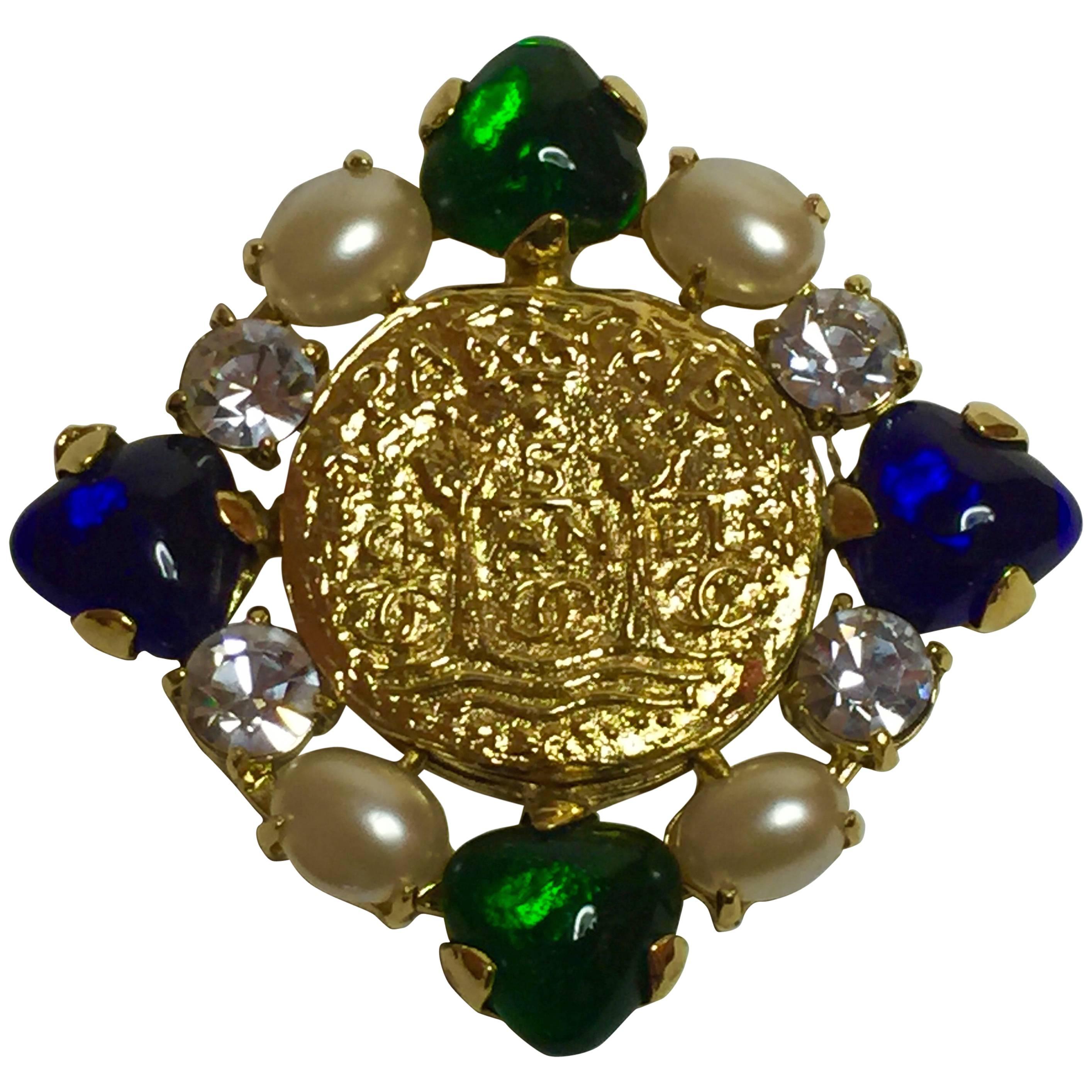 1990's CHANEL Gripoix, Pearl & Faceted Rhinestone BYZANTINE Goldtone Brooch Pin  For Sale