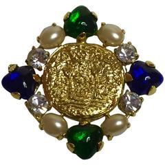 1990's CHANEL Gripoix, Pearl & Faceted Rhinestone BYZANTINE Goldtone Brooch Pin 